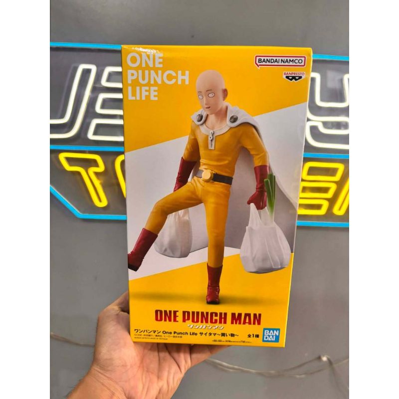 One-punch Man One Punch Life Saitama