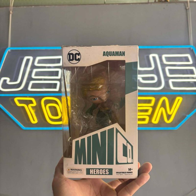 DC Comics Aquaman Mini Co Collectible